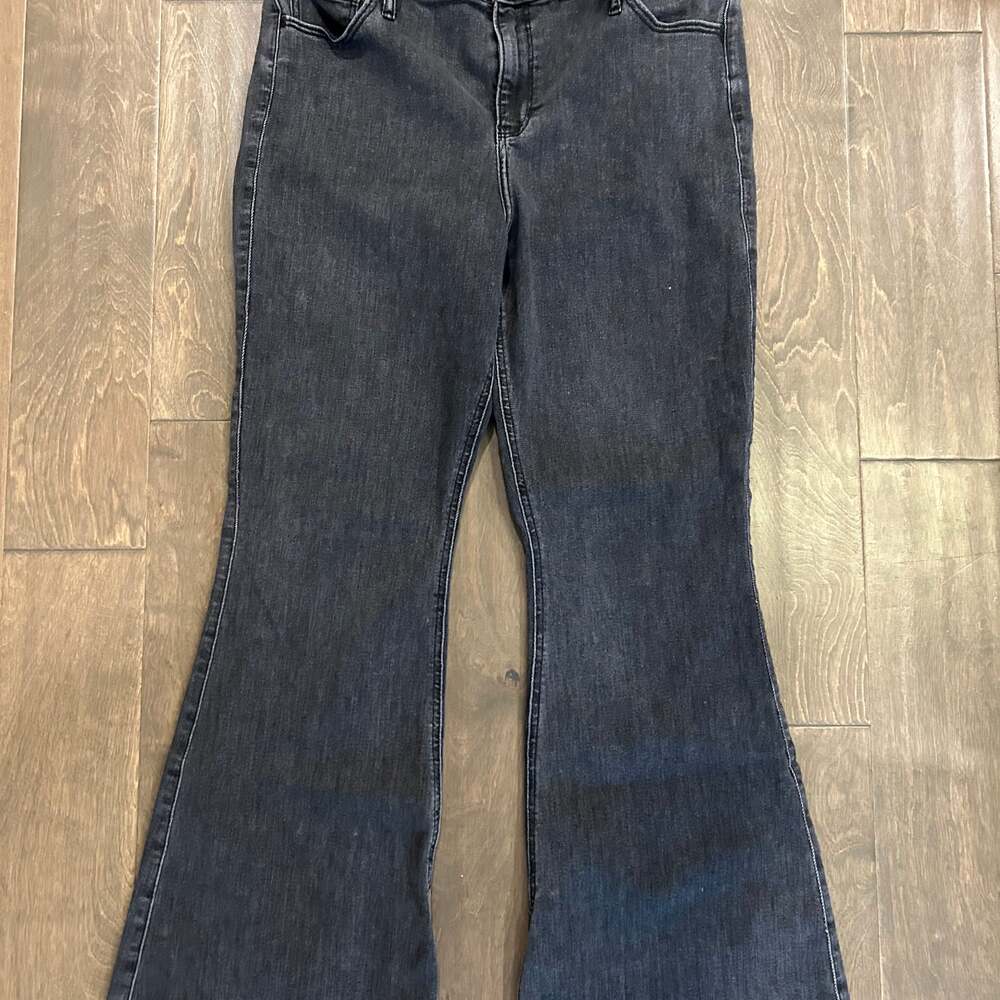 Hollister High Rise Black Flare Jeans 17R
